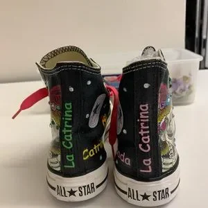 Converse all star frida 2024 kahlo
